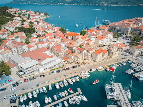 Zalazak sunca iznad zadarske rive i otoka